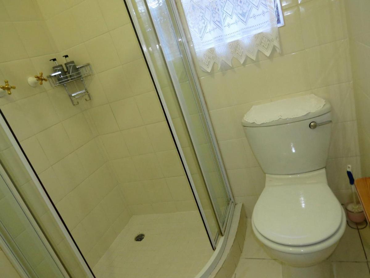Camelia Guest House Блумфонтейн Экстерьер фото