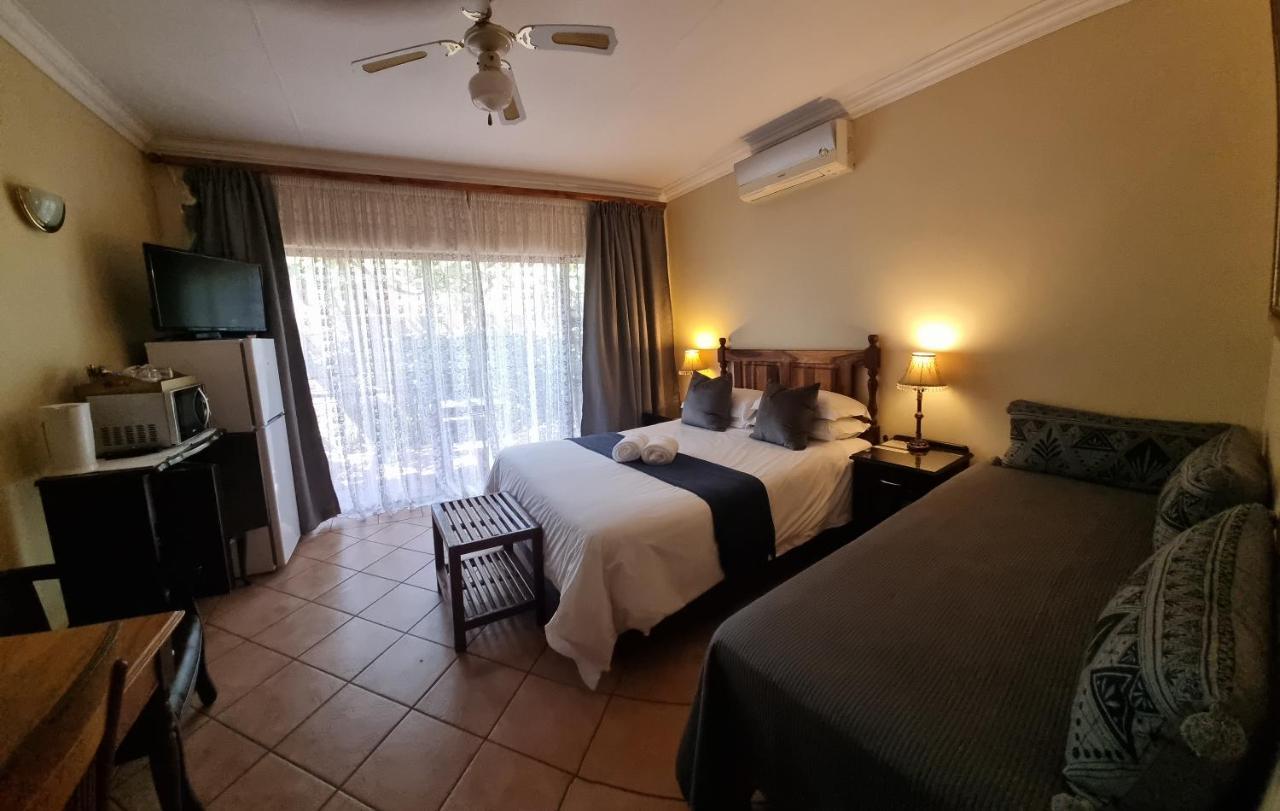 Camelia Guest House Блумфонтейн Экстерьер фото