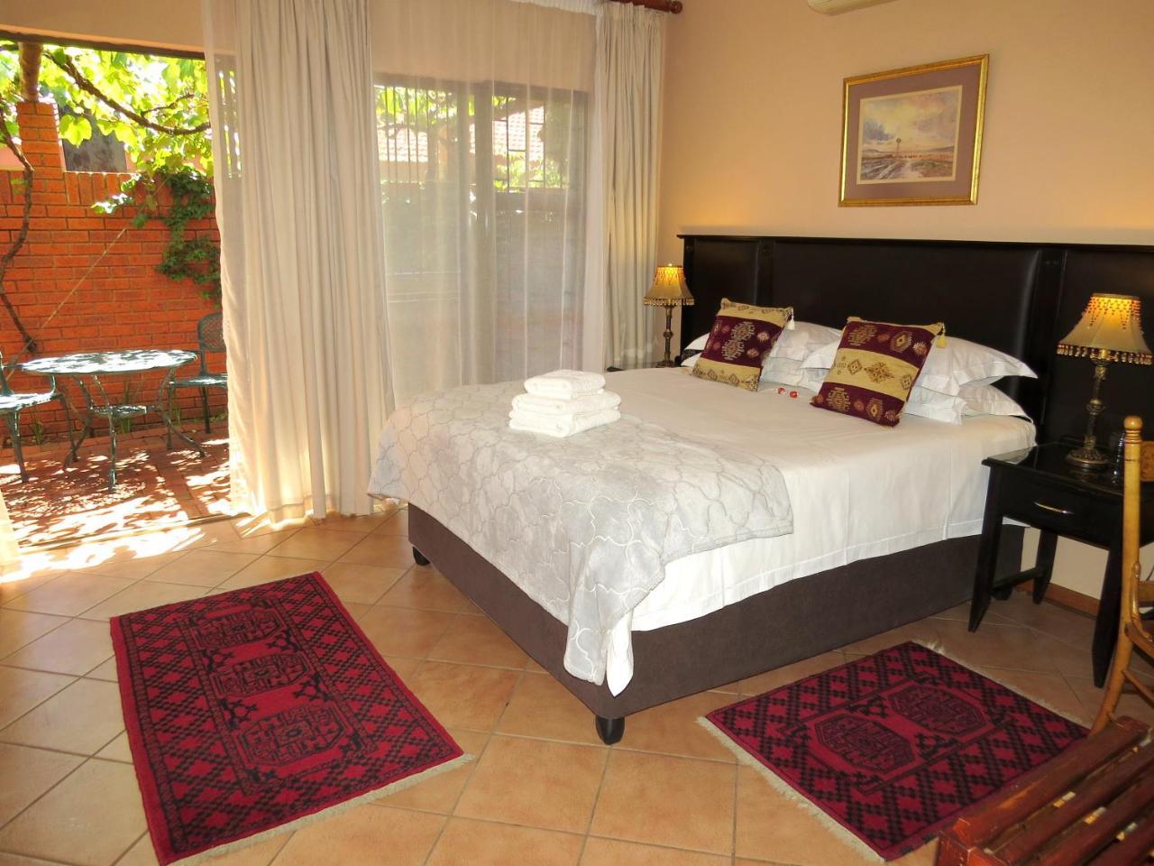 Camelia Guest House Блумфонтейн Экстерьер фото