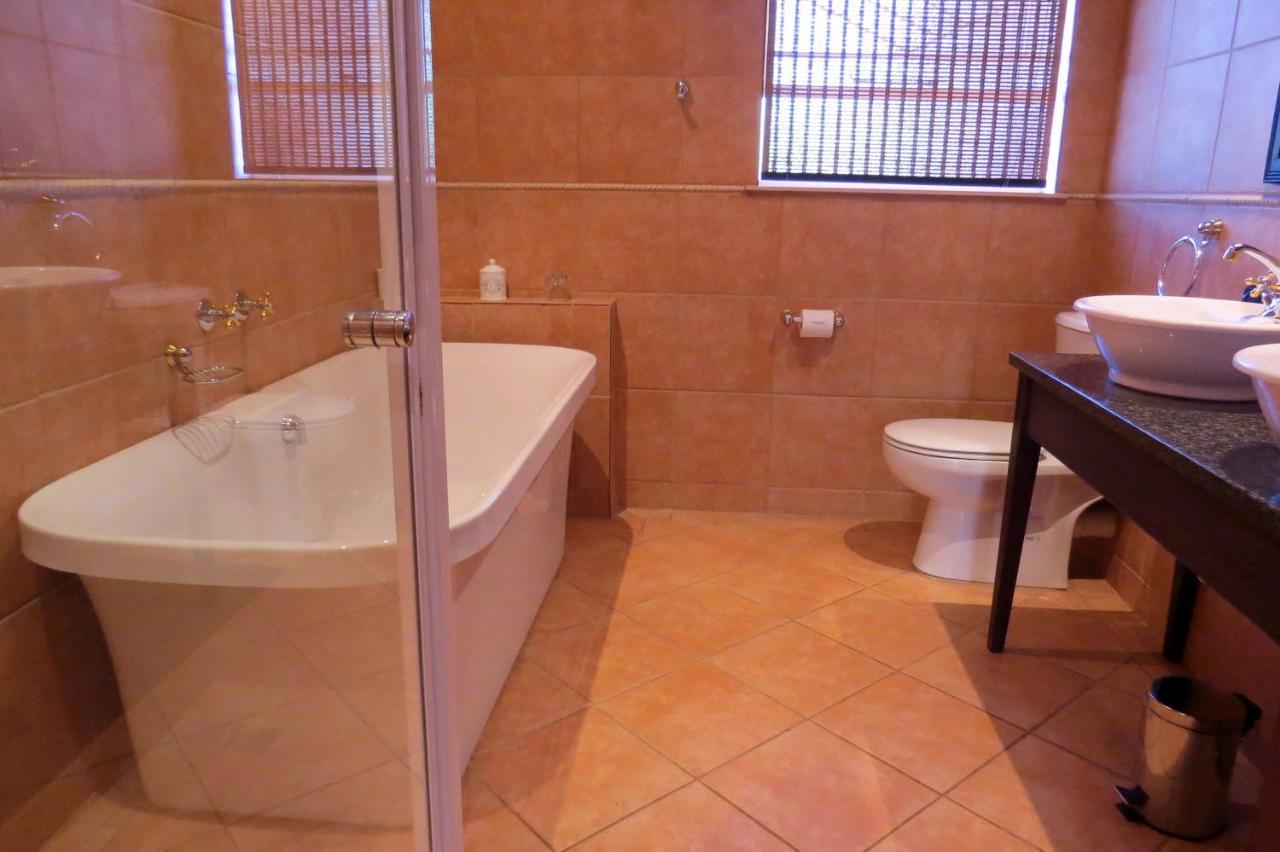 Camelia Guest House Блумфонтейн Экстерьер фото